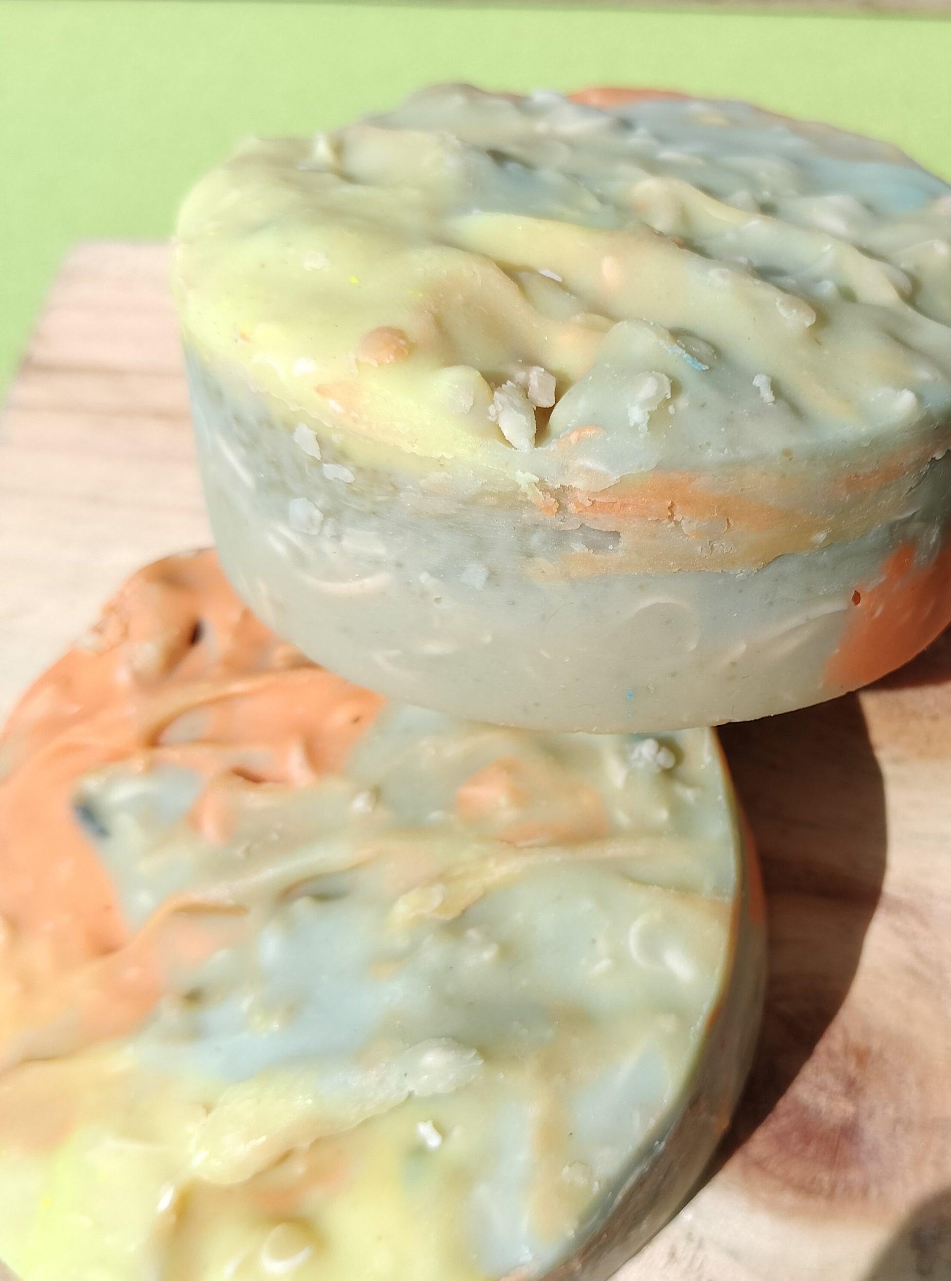 Loofah + Apricot Shell Exfoliant Eco-Soap