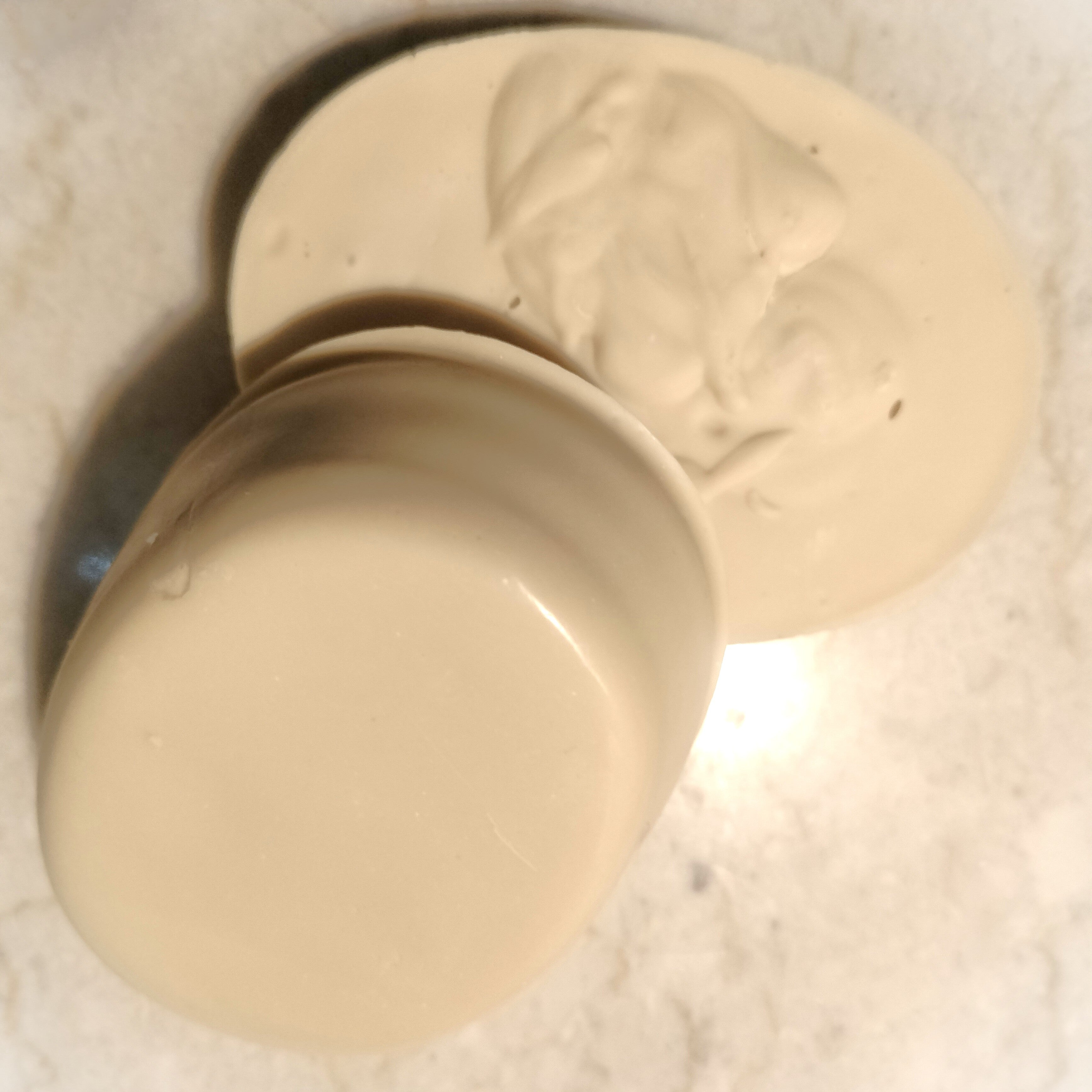 Floating Eco-Soap Bar Rose Jasmine Carnation