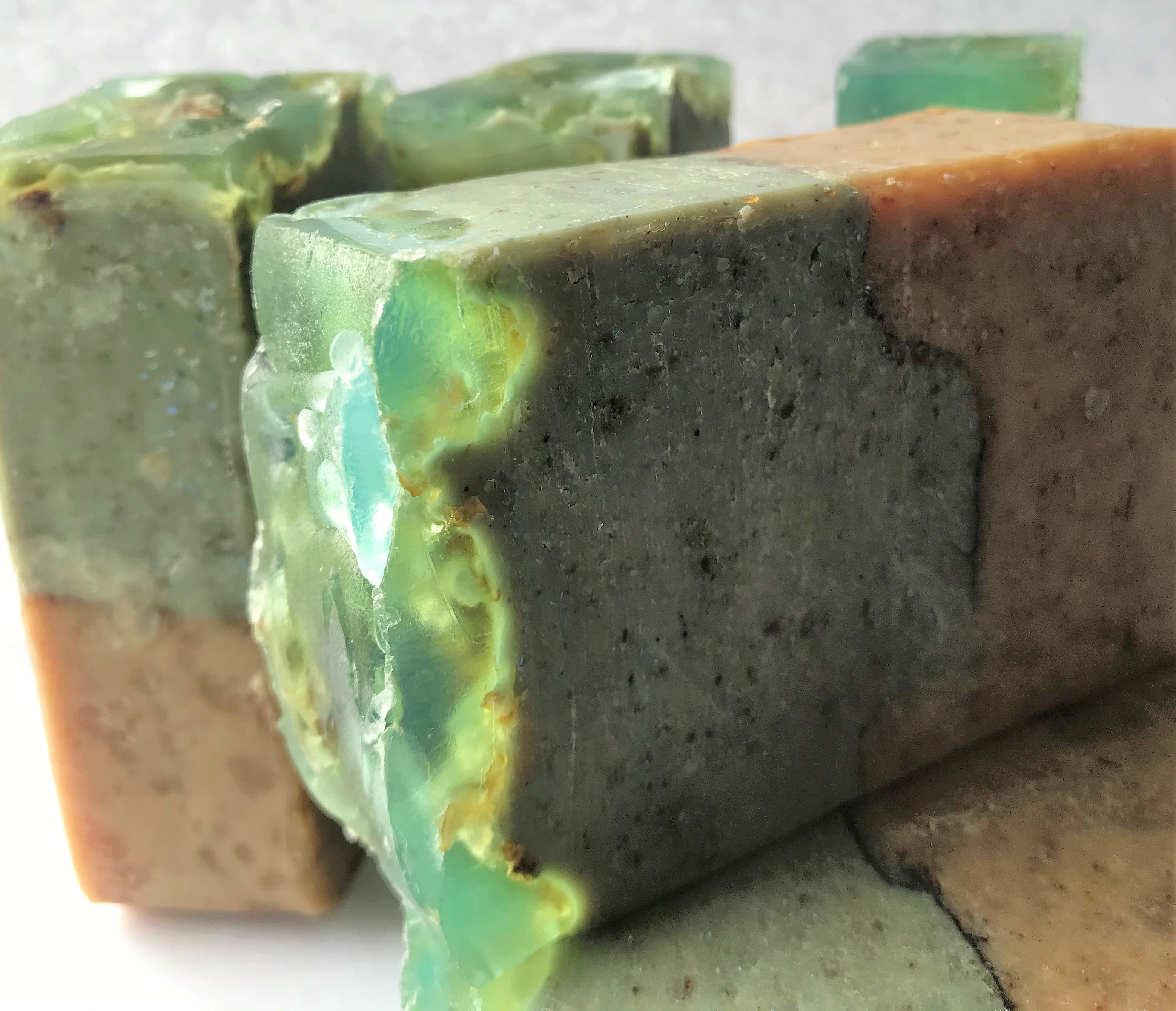 Irish [Sea] Moss + Bentonite & Kaolin Clay + Elemi, & Rosemary Eco-Soap