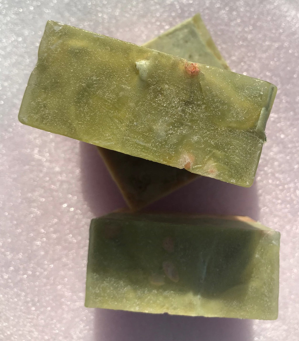 Irish [Sea] Moss + Bentonite & Kaolin Clay + Elemi, & Rosemary Eco-Soap